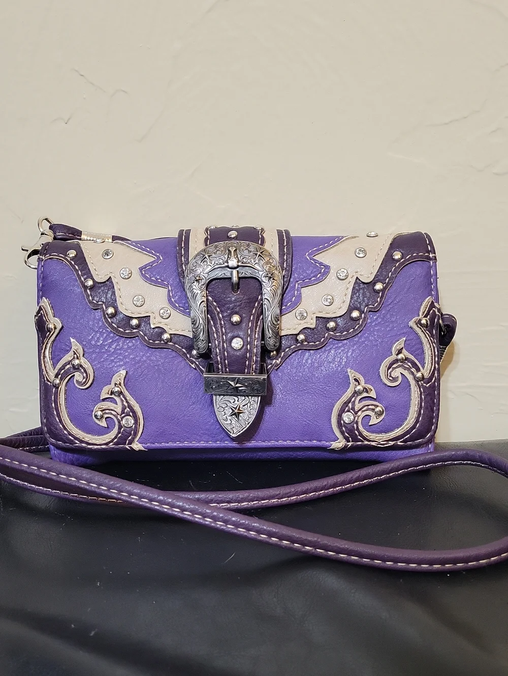 Western buckle style wallet